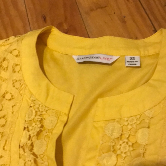 Isaac Mizrahi yellow lace tunic - Picture 2 of 5